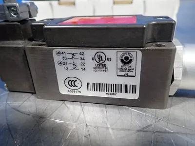 Used EUCHNER NZ1HS3131E8C 400147 Relays & Switches Ohio US | HGR 24 #911337