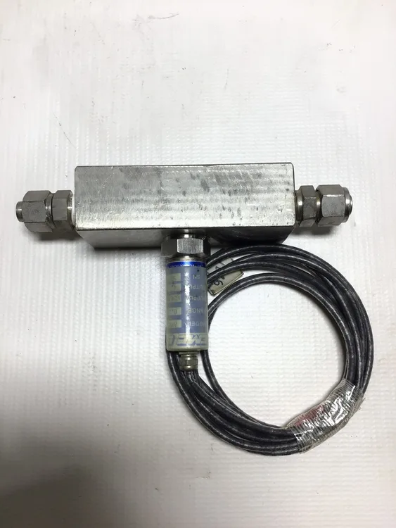Used CMC _UNKNOWN_ Pressure Transmitters Pennsylvania US | Moses B Glick #1009334