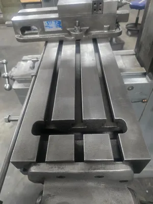 BRIDGEPORT Series 1 2 HP Mills, Vertical | Machinery Central (11)