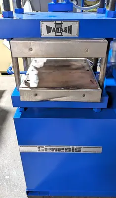 USED 1993 WABASH WABASH G30H-CX PRESS
