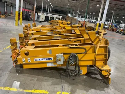 (4) 20 TON (160,000 LBS TOTAL) RAILWAY / NEUERO HEAVY DUTY MOBILE VERTICAL LIFT JACKS: YOBRO #23870