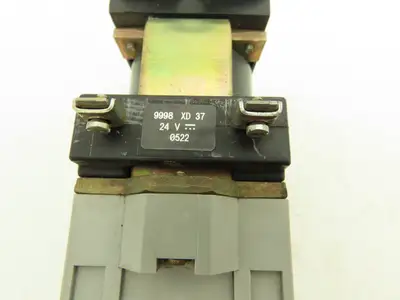 Square D 8501XD080 Industrial Control Relay 8 Pole 24vdc Coil Lot of 3
