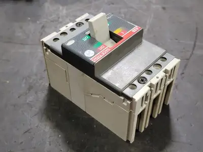 40 Amp, 3 Pole, 480-600Y/347 volts Circuit Breaker