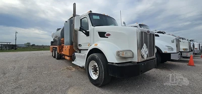 Used 2015 PETERBILT 567 Tractors & Trailers Texas US | Roll Off Truck World #1486373