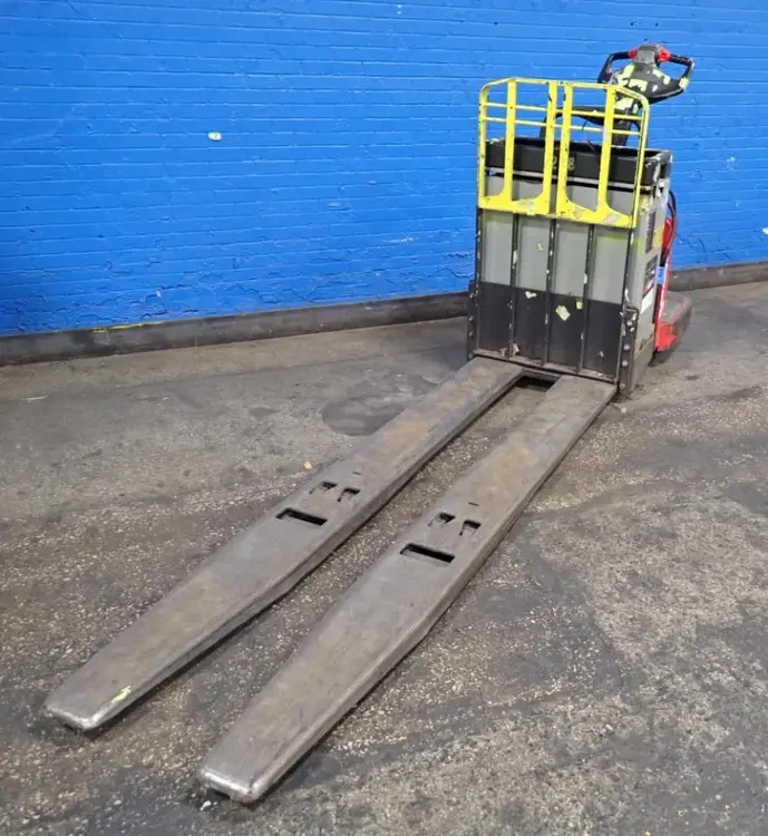 Used THE RAYMOND CORPORATION 8410 Pallet Jacks Ohio US | HGR 24 #743385