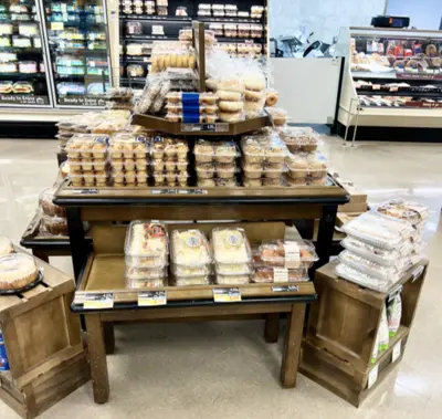 1-0658 Bakery Table Set