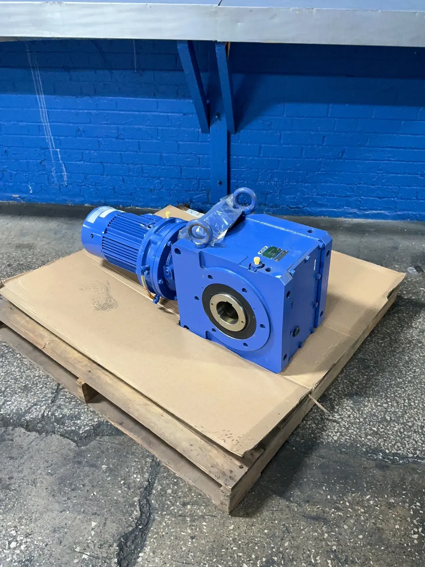 USED SUMITOMO LHYM5D4165Y3B179