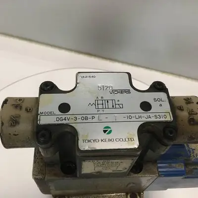 USED SPERRY VICKERS DG4V30BPLT10LHJAS310