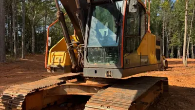 USED 2019 Volvo EC220EL