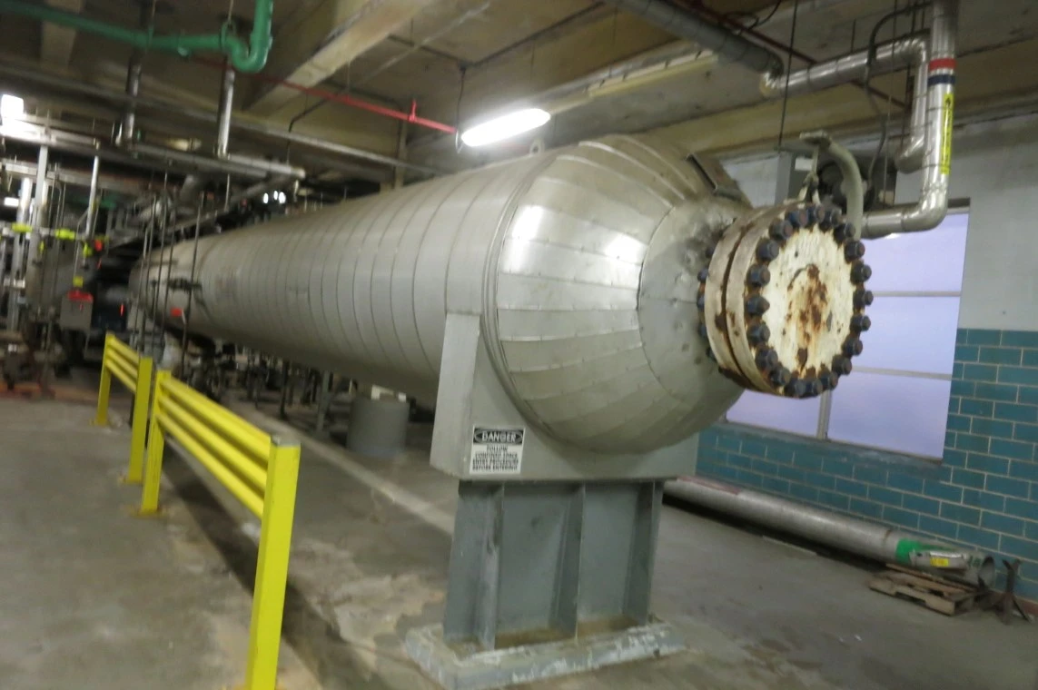 C02 Horizontal Heat Exchanger, 1200 PSI @ 237F, 900 PSI @ 72F