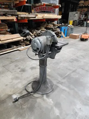 Used STATE _UNKNOWN_ Belt Grinders Including Sanders Michigan US | Vander Ziel Machinery Sales #482826
