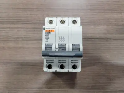 USED MERLIN GERIN C60N-C63