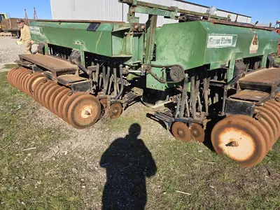 USED 1988 GREAT PLAINS 2SF30