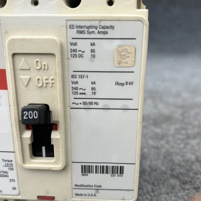 Used Eaton ED3200L Circuit Breakers California US | Davliegogo LLC #1706363
