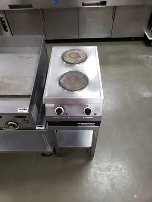 Used Garland Used Garland ED-15THSE Two Burner Electric Countertop Hot Plate 240V Hot Plates Illinois US | Falcon Restaurant Supply #1376797