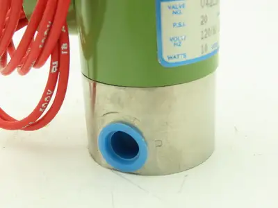 Honeywell Skinner V42LB0EN022 Solenoid Valve 2-Way NC 120V 20 PSI 1/4" NPT
