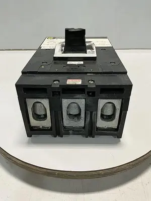 USED SQUARE D LAL36400