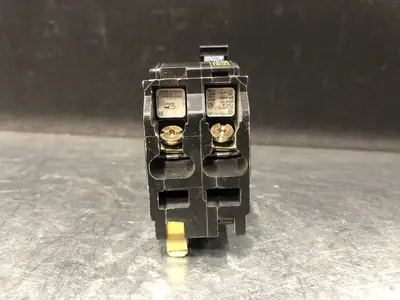 USED SQUARE D QOB230