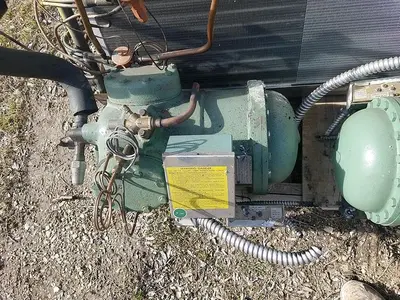 Commercial Refrigeration Compressor Model #: 06DA3132FA0600 450/3015 PSI