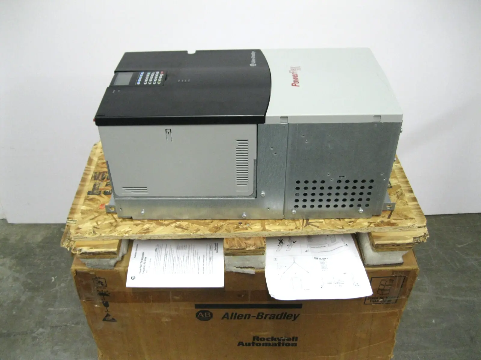 NEW Allen-Bradley 20BF098A3ANNANC0