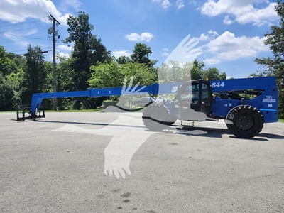 USED 2025 GENIE GTH844