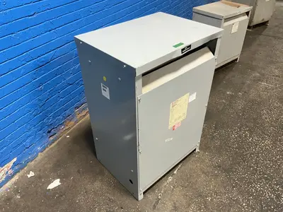 Used CUTLERHAMMER V48M82F75A Transformers Ohio US | HGR 24 #1542197