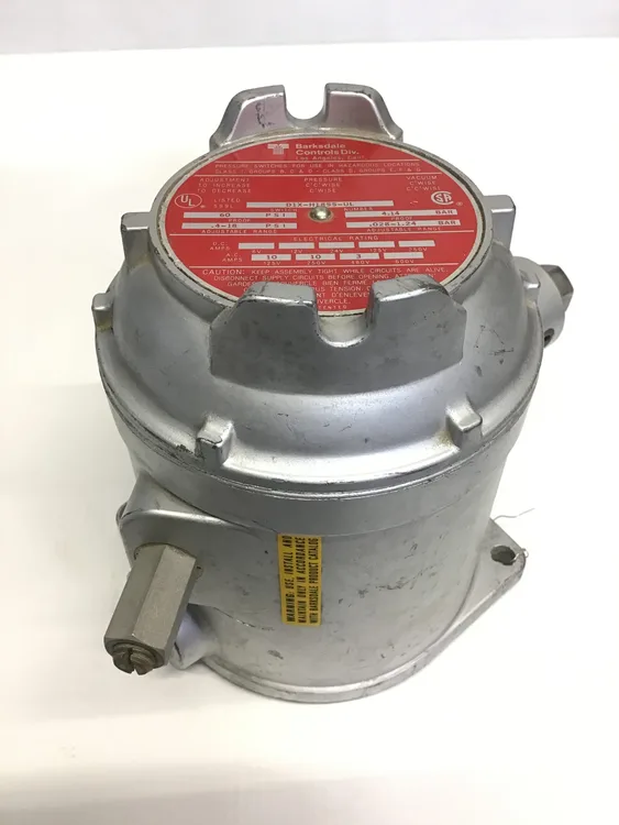 Used BARKSDALE CONTROLS DIX-H18SS-UL Pressure Switches Pennsylvania US | Moses B Glick #990422