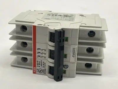 Used ABB Circuit Breaker 3-Pole 20A 480Y/277V Circuit Breakers Michigan US | Maverick Industrial Sales #1394258