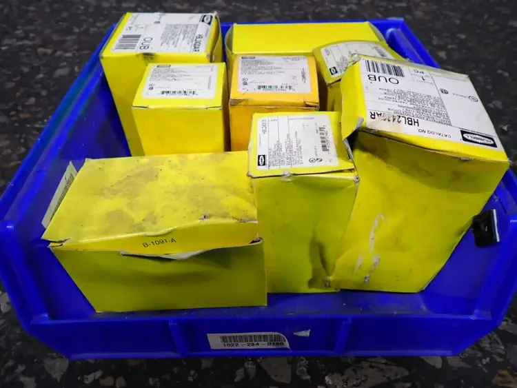 Used HUBELL HBL2430AR / HBL2431S Electrical Fittings Ohio US | HGR 24 #752051