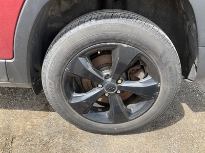 USED 2016 JEEP CHEROKEE