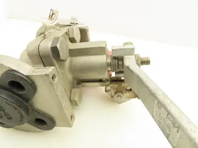 ITT Engineering SV813A Cam-Tite Stainless 2-Way Ball Valve 1/2" Flanged 300#
