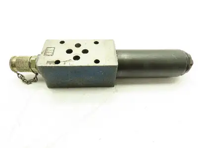 Rexroth ZDR 6 DP2-43/75YM Hydraulic Pressure Reducing Valve