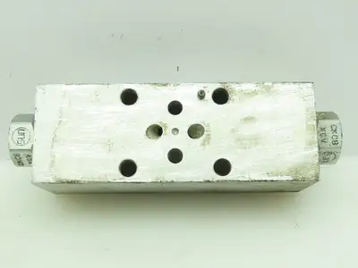 Dynex S8642-D03-AB-V-21 Hydraulic Dual Check Sandwich Valve 12GPM  3000 PSI D03