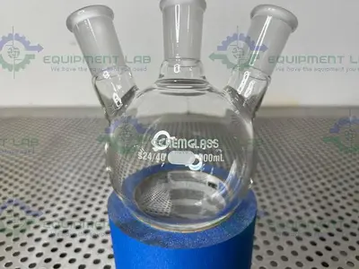 NEW CHEMGLASS CG-1524-05 500ML ROUND BOTTOM HEAVY WALL FLASK 24/40 3-NECK 20° ANGLED