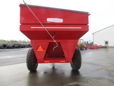 New | in-Stock 2025 E-Z TRAIL 510 Grain Carts Pennsylvania US | Zimmerman Farm Service #1410040