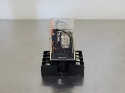 USED MASTER ELECTRONIC CONTROLS GV-DPDT-24D