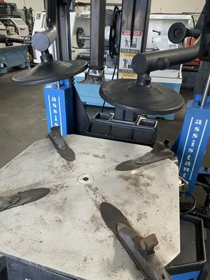 UNKNOWN 26" AUTOMOTIVE MACHINE SHOP EQUIPMENT | Wheeler Machinery Sales (3)