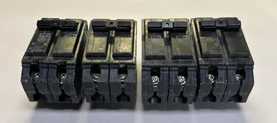 Used GE THQB220 Miscellaneous Equipment (Electrical & Power) | Surplus Asset Holdings #1199261
