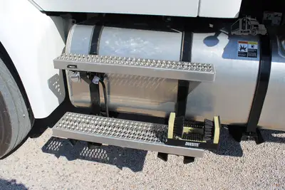 New | in-Stock 2027 PETERBILT 548 Rolloff Trucks Texas US | Roll Off Truck World #1492014