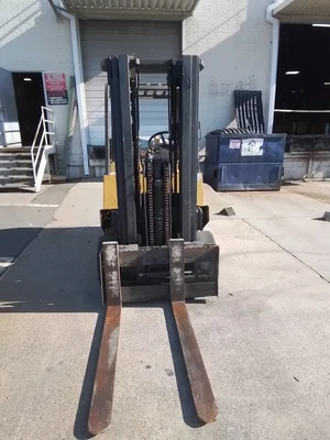 USED 1985 YALE GLC080LCJSBE085