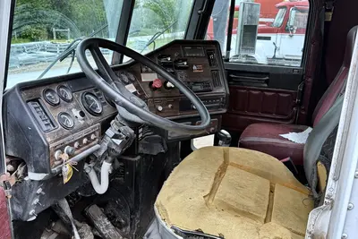 Used 1995 FREIGHTLINER FLD112 Flatbed Trucks Indiana US | Proxy Equipment #1378245