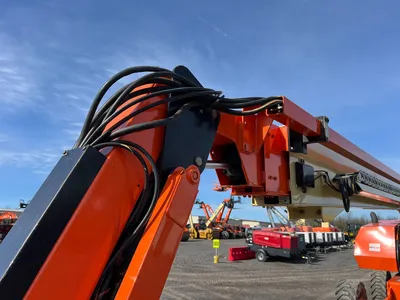 USED 2016 JLG 860SJ