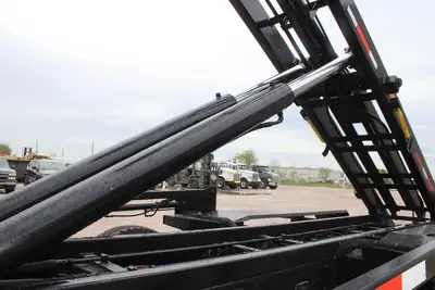 Used 2027 PETERBILT 548 Rolloff Trucks Texas US | Roll Off Truck World #1491958