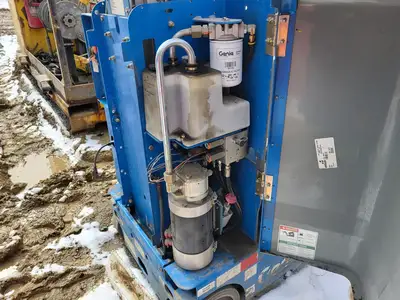 USED 2015 GENIE GR-15