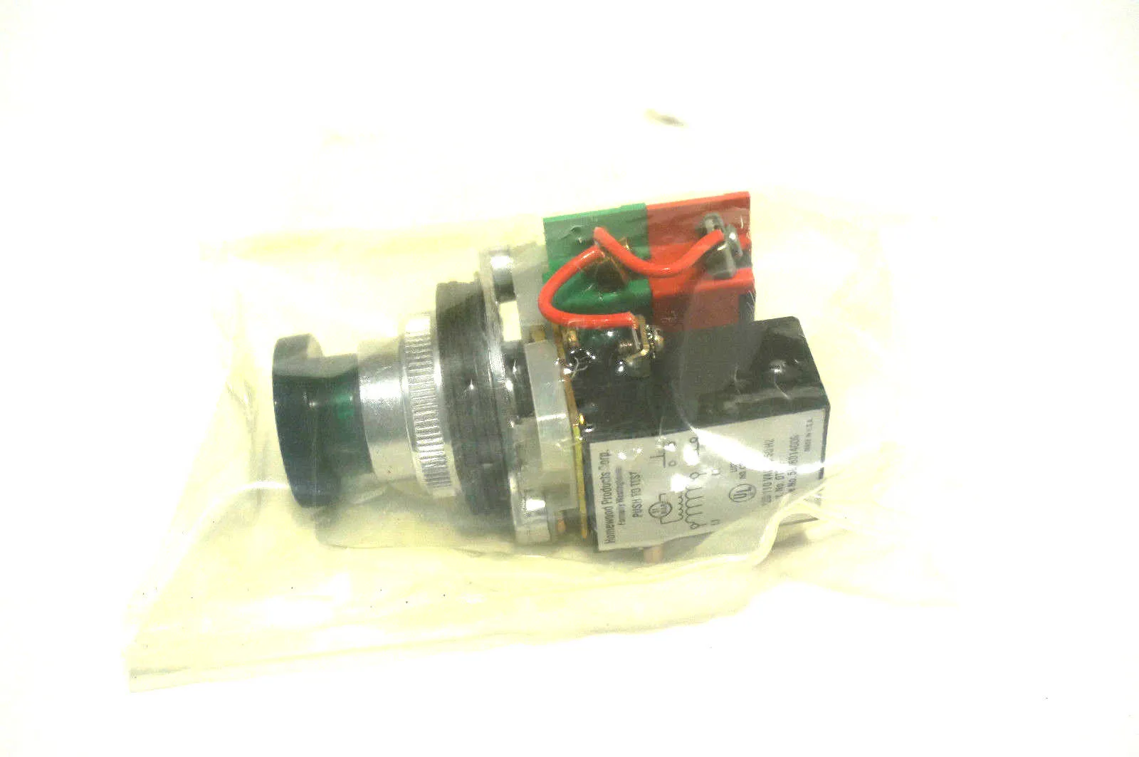 NEW WESTINGHOUSE OT3PF PUSHBUTTON 120/110VAC 50/60HZ 5676D14G06