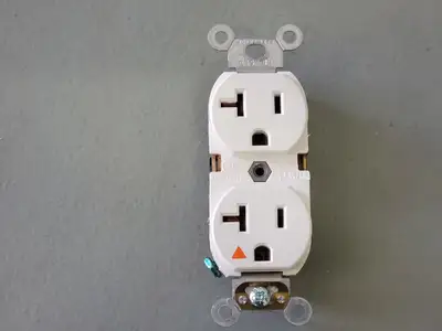 20A 125V Duplex Receptacle