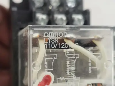 USED OMRON LY3N