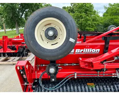 Used BRILLION _UNKNOWN_ Food Plot Seeders Iowa US | Keast Enterprises #1360122