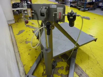 USED UNKNOWN MANUFACTURER BOX TIPPER