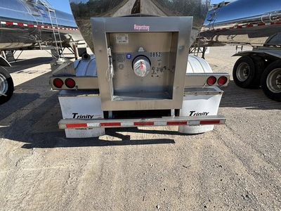 Used 2014 BURCH TANK MILK TANKER TRAILER Liquid Supply Trailers Michigan US | Miedema Asset Management Group #1709514
